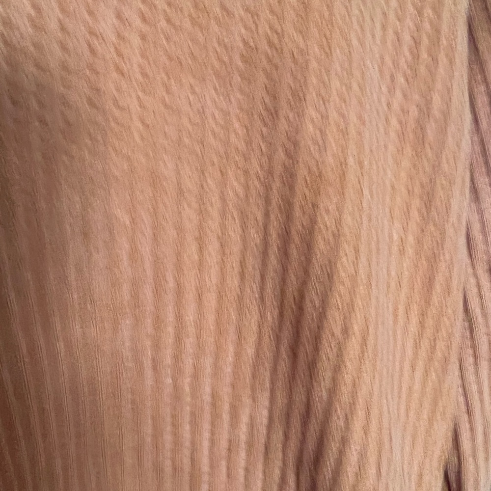 Ruffle Bottom Top - Picture 3 of 4